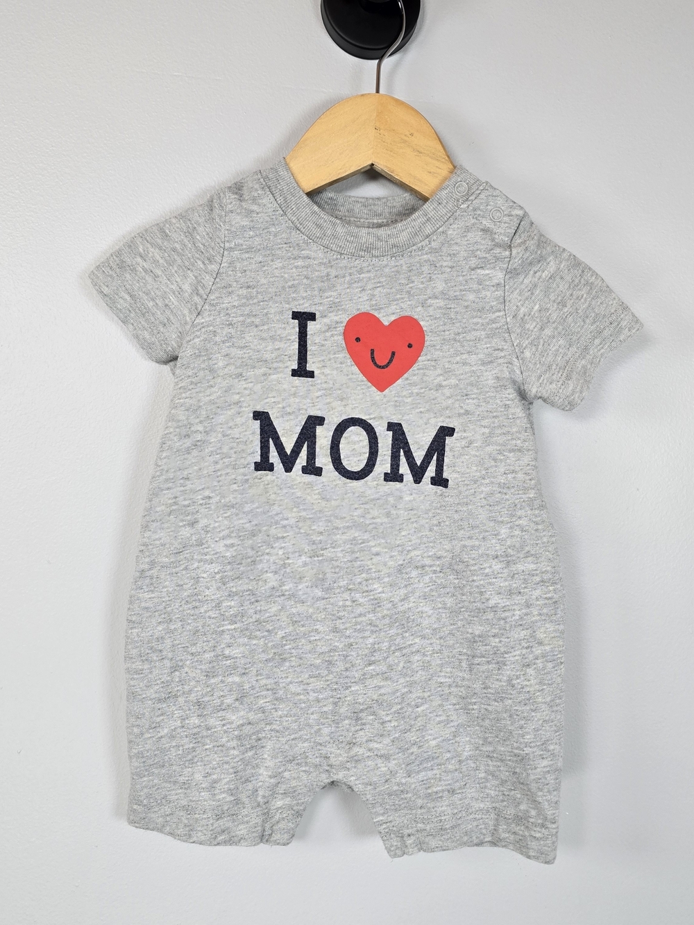 GAP Gray Romper with Red Heart "I ♥ MOM" Graphic